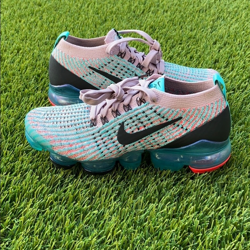 ❗️LAST SALE DAY❗️ Nike Air Vapormax Flyknit 3